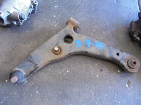 Ψαλίδι Εμπρός Αριστερό για MITSUBISHI LANCER (2004 - 2008) (CS) ΠΑΛΕΤΑ 2 *223948* Ψαλίδι Εμπρός Αριστερό για MITSUBISHI LANCER (2004 - 2008) (CS) ΠΑΛΕΤΑ 2 *223948*