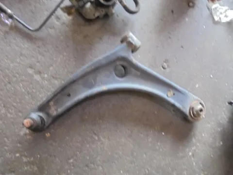 Ψαλίδι Εμπρός Αριστερό για MITSUBISHI LANCER (2008 - ) (CX-CY) ΠΑΛΕΤΑ 2 *223948* Ψαλίδι Εμπρός Αριστερό για MITSUBISHI LANCER (2008 - ) (CX-CY) ΠΑΛΕΤΑ 2 *223948*