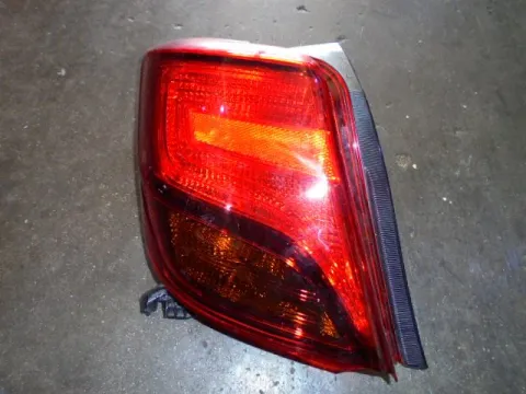 Φανάρι Πίσω Αριστερό EΛαττωματικό για TOYOTA YARIS (2012 - 2014) ( ) Φανάρι Πίσω Αριστερό EΛαττωματικό για TOYOTA YARIS (2012 - 2014) ( )