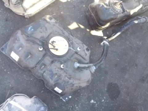 Δεξαμενή Καυσίμου (Ρεζερβουάρ) για TOYOTA YARIS (2015 - ) 1400 Turbo Diesel D-4D 90hp *ΔΒ* Δεξαμενή Καυσίμου (Ρεζερβουάρ) για TOYOTA YARIS (2015 - ) 1400 Turbo Diesel D-4D 90hp *ΔΒ*