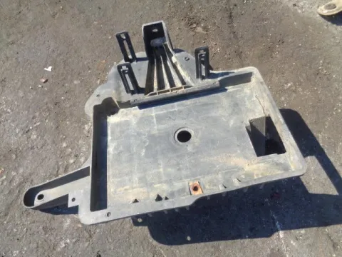 Βάση Μπαταρίας για MITSUBISHI PAJERO (1998 - 2000) SPORT (K90) *Δ* Βάση Μπαταρίας για MITSUBISHI PAJERO (1998 - 2000) SPORT (K90) *Δ*