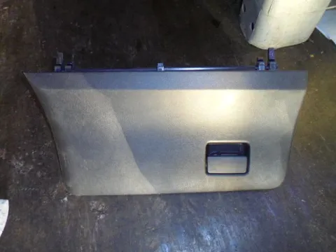 Ντουλαπάκι για TOYOTA YARIS (2015 - ) *Γ* Ντουλαπάκι για TOYOTA YARIS (2015 - ) *Γ*