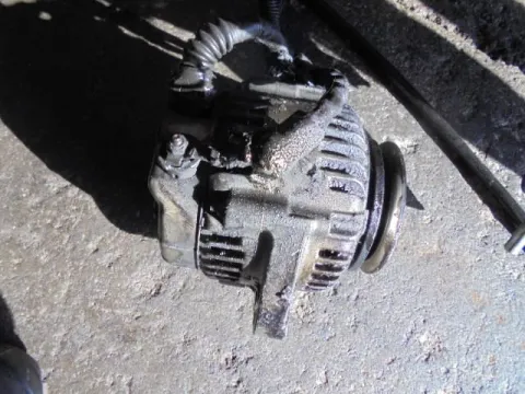 Δυναμό - Εναλλάκτης για TOYOTA AVENSIS (1997 - 2000) (T220) 2000 (1CD-FTV) diesel 110 (CDT220) Turbo Δυναμό - Εναλλάκτης για TOYOTA AVENSIS (1997 - 2000) (T220) 2000 (1CD-FTV) diesel 110 (CDT220) Turbo