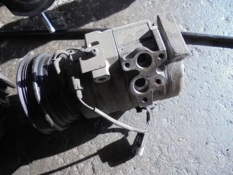 Συμπιεστής A-C (Κομπρέσορας) για TOYOTA AVENSIS (1997 - 2000) (T220) 2000 (1CD-FTV) diesel 110 (CDT220) Turbo Συμπιεστής A-C (Κομπρέσορας) για TOYOTA AVENSIS (1997 - 2000) (T220) 2000 (1CD-FTV) diesel 110 (CDT220) Turbo