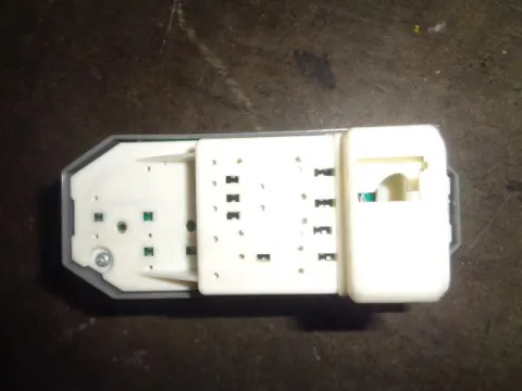 Διακόπτης Πόρτας Παραθύρων Κεντρικός Αριστερής 2ΠΛΟΣ 10PIN για TOYOTA YARIS (2015 - ) Hatchback - 3dr -  Διακόπτης Πόρτας Παραθύρων Κεντρικός Αριστερής 2ΠΛΟΣ 10PIN για TOYOTA YARIS (2015 - ) Hatchback - 3dr -