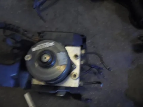 Μονάδα ABS 2S612M110CE για FORD FIESTA (2002 - 2005) Mk5a Μονάδα ABS 2S612M110CE για FORD FIESTA (2002 - 2005) Mk5a