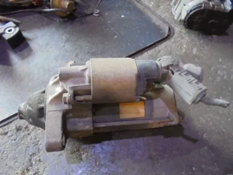 Μίζα για TOYOTA YARIS (1999 - 2002) (XP10) Μίζα για TOYOTA YARIS (1999 - 2002) (XP10)
