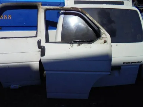 Πόρτα Εμπρός Δεξιά για VW TRANSPORTER (1997 - 2003) (70X) (T4) *Γ* Πόρτα Εμπρός Δεξιά για VW TRANSPORTER (1997 - 2003) (70X) (T4) *Γ*
