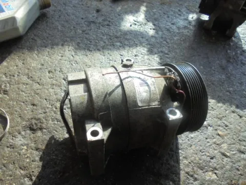 Συμπιεστής A-C (Κομπρέσορας) για RENAULT MEGANE (2002 - 2005) (LM) (KM) (EM) (CM) Συμπιεστής A-C (Κομπρέσορας) για RENAULT MEGANE (2002 - 2005) (LM) (KM) (EM) (CM)