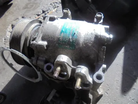 Συμπιεστής A-C (Κομπρέσορας) για HONDA CIVIC (2001 - 2003) (EP - S - U - V - M) Συμπιεστής A-C (Κομπρέσορας) για HONDA CIVIC (2001 - 2003) (EP - S - U - V - M)