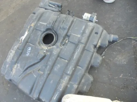 Δεξαμενή Καυσίμου (Ρεζερβουάρ) για MERCEDES VITO (1996 - 2003) (W638) *ΔΒ* Δεξαμενή Καυσίμου (Ρεζερβουάρ) για MERCEDES VITO (1996 - 2003) (W638) *ΔΒ*