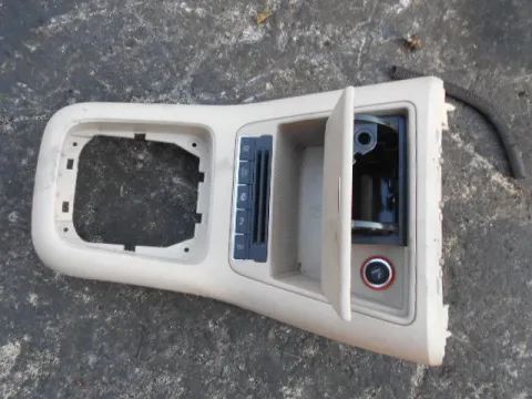 Κονσόλα Τεμπέλη για VW TIGUAN (2008 - 2012) (5N) *Α* Κονσόλα Τεμπέλη για VW TIGUAN (2008 - 2012) (5N) *Α*