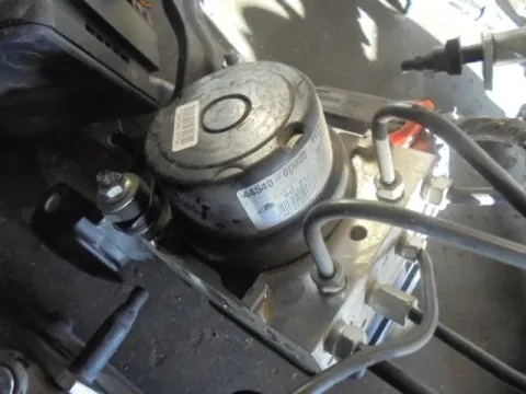 Μονάδα ABS 445400D020 για TOYOTA YARIS (2015 - ) Μονάδα ABS 445400D020 για TOYOTA YARIS (2015 - )