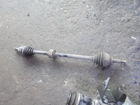 Ημιαξόνιο Εμπρός Δεξί για TOYOTA YARIS (2012 - 2014) ( ) 1400 Diesel D4-D 90hp (1ND) Ημιαξόνιο Εμπρός Δεξί για TOYOTA YARIS (2012 - 2014) ( ) 1400 Diesel D4-D 90hp (1ND)