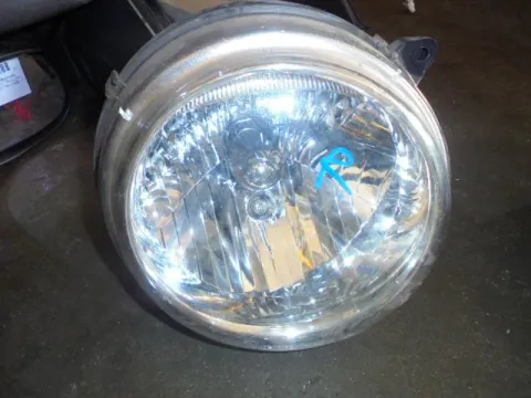 Φανάρι Εμπρός Δεξί για JEEP CHEROKEE (2002 -2005) (KJ) Φανάρι Εμπρός Δεξί για JEEP CHEROKEE (2002 -2005) (KJ)