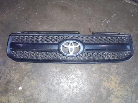 Μάσκα για TOYOTA RAV-4 (2000 - 2004) (XA20) Μάσκα για TOYOTA RAV-4 (2000 - 2004) (XA20)