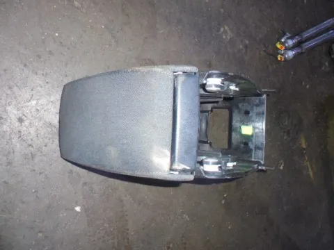 Υποβραχιόνιο(Τεμπέλης) για SKODA OCTAVIA (2004 - 2008) 5 (1Z3-5)  **Γ** Υποβραχιόνιο(Τεμπέλης) για SKODA OCTAVIA (2004 - 2008) 5 (1Z3-5)  **Γ**