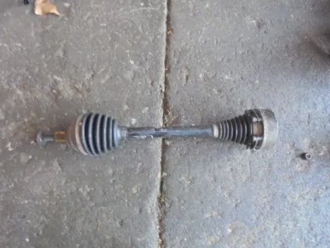 Ημιαξόνιο Εμπρός Αριστερό για VW GOLF (2009 - 2013) Mk6 (5K1) Ημιαξόνιο Εμπρός Αριστερό για VW GOLF (2009 - 2013) Mk6 (5K1)