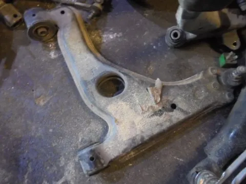Ψαλίδι Εμπρός Αριστερό για OPEL ASTRA (1998 - 2004) G ΠΑΛΕΤΑ 1 *223236* Ψαλίδι Εμπρός Αριστερό για OPEL ASTRA (1998 - 2004) G ΠΑΛΕΤΑ 1 *223236*