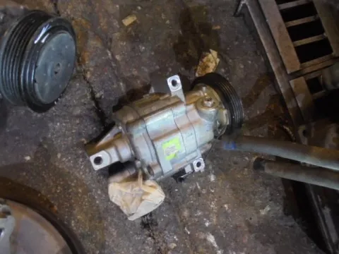 Συμπιεστής A-C (Κομπρέσορας) για NISSAN MICRA (2003 - 2005) (K12) Συμπιεστής A-C (Κομπρέσορας) για NISSAN MICRA (2003 - 2005) (K12)