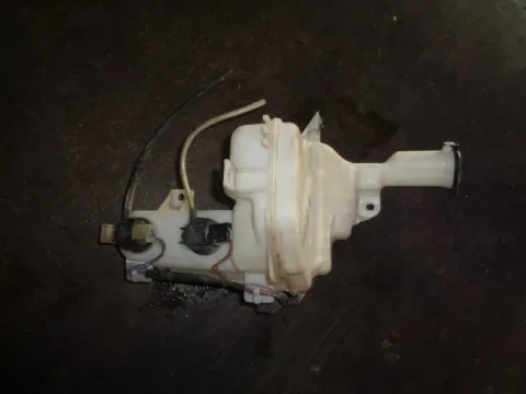 Δοχείο Υαλοκαθαριστήρων για DAIHATSU SIRION (2006 - ) (M300) (M301) Δοχείο Υαλοκαθαριστήρων για DAIHATSU SIRION (2006 - ) (M300) (M301)