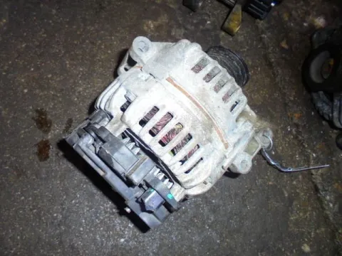 Δυναμό - Εναλλάκτης για RENAULT MEGANE (2002 - 2005) (LM) (KM) (EM) (CM) Δυναμό - Εναλλάκτης για RENAULT MEGANE (2002 - 2005) (LM) (KM) (EM) (CM)