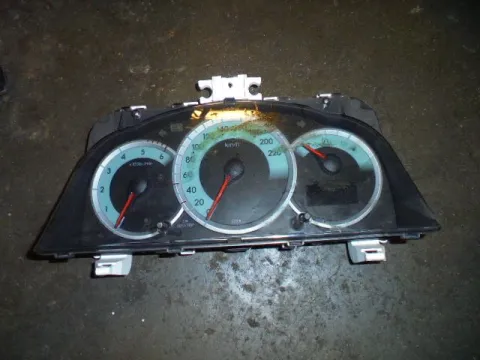Κοντέρ για TOYOTA COROLLA VERSO (2004 -2008) (R10) Κοντέρ για TOYOTA COROLLA VERSO (2004 -2008) (R10)
