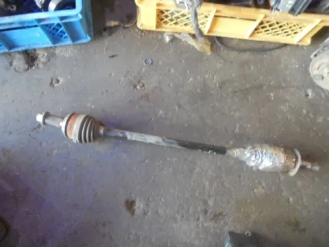 Ημιαξόνιο Πίσω Δεξί για HONDA CRV (2002 - 2004) (RD) Ημιαξόνιο Πίσω Δεξί για HONDA CRV (2002 - 2004) (RD)