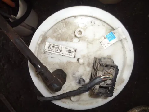 Αντλία Καυσίμου (Τρόμπα Βενζίνης) 09750569900 για MINI MINI COOPER (2004 - 2006) Αντλία Καυσίμου (Τρόμπα Βενζίνης) 09750569900 για MINI MINI COOPER (2004 - 2006)