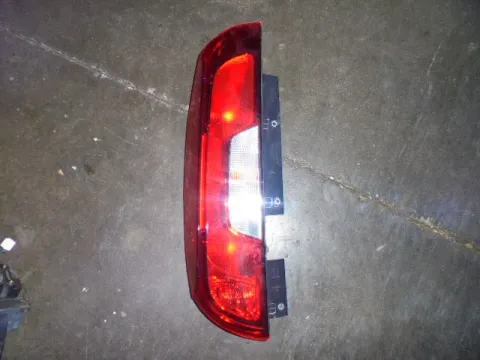 Φανάρι Πίσω Αριστερό (Δίφυλλες Πόρτες) για FIAT DOBLO (2015 - ) Φανάρι Πίσω Αριστερό (Δίφυλλες Πόρτες) για FIAT DOBLO (2015 - )