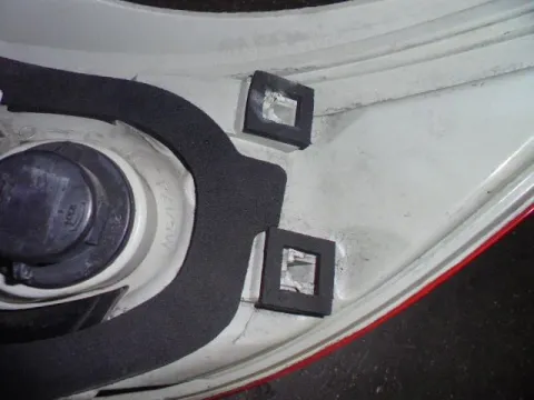 Φανάρι Πίσω Αριστερό Ελαττωματικό για MITSUBISHI COLT (2006 - 2009) (CZC) Cabrio - 2dr -  Φανάρι Πίσω Αριστερό Ελαττωματικό για MITSUBISHI COLT (2006 - 2009) (CZC) Cabrio - 2dr -