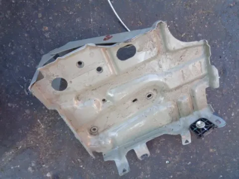 Βάση Μπαταρίας για PEUGEOT 108 (2014 - ) *Δ* Βάση Μπαταρίας για PEUGEOT 108 (2014 - ) *Δ*