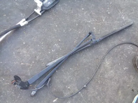 Μπράτσα Υαλοκαθαριστήρων για TOYOTA YARIS (2017 - ) *Δ* Μπράτσα Υαλοκαθαριστήρων για TOYOTA YARIS (2017 - ) *Δ*