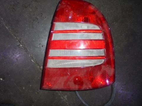 Φανάρι Πίσω Δεξί ΕΛΑΤΩΜΑΤΙΚΟ για SKODA SUPERB (2003 - 2007) (3U4) Φανάρι Πίσω Δεξί ΕΛΑΤΩΜΑΤΙΚΟ για SKODA SUPERB (2003 - 2007) (3U4)