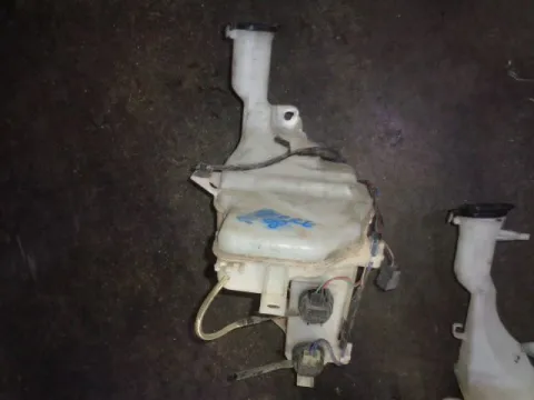 Δοχείο Υαλοκαθαριστήρων Με Μοτέρ για DAIHATSU CUORE (2007 - ) VIII Δοχείο Υαλοκαθαριστήρων Με Μοτέρ για DAIHATSU CUORE (2007 - ) VIII