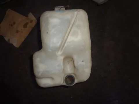 Δοχείο Υαλοκαθαριστήρων για HONDA ACCORD (1990 - 1993) (CB - C) Δοχείο Υαλοκαθαριστήρων για HONDA ACCORD (1990 - 1993) (CB - C)