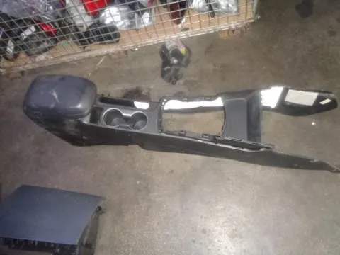 Υποβραχιόνιο(Τεμπέλης) για HYUNDAI i30 (2012 - 2015) ( )  *Γ* Υποβραχιόνιο(Τεμπέλης) για HYUNDAI i30 (2012 - 2015) ( )  *Γ*