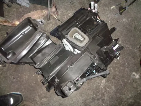 Ψύκτης (Εβαπορέτα) με Μοτέρ Καλοριφέρ για TOYOTA YARIS (2012 - 2014) ( ) *Δ* Ψύκτης (Εβαπορέτα) με Μοτέρ Καλοριφέρ για TOYOTA YARIS (2012 - 2014) ( ) *Δ*