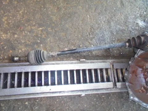 Ημιαξόνιο Εμπρός Δεξί για TOYOTA AYGO (2014 - )