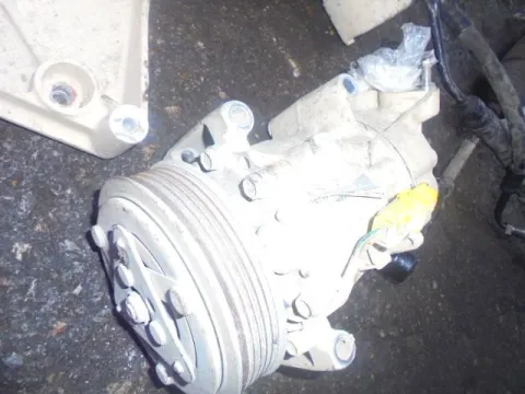 Συμπιεστής A-C (Κομπρέσορας) για CITROEN BERLINGO (2002 - 2008) I (MF) Συμπιεστής A-C (Κομπρέσορας) για CITROEN BERLINGO (2002 - 2008) I (MF)