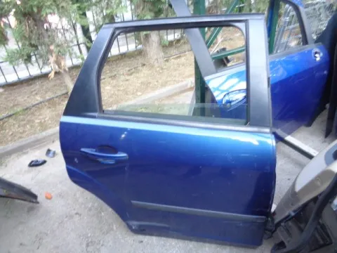 Πόρτα Πίσω Δεξιά οχι καθαρή για FORD FOCUS (2004 - 2008) Mk2a (DA3 - C307) S.W Πόρτα Πίσω Δεξιά οχι καθαρή για FORD FOCUS (2004 - 2008) Mk2a (DA3 - C307) S.W