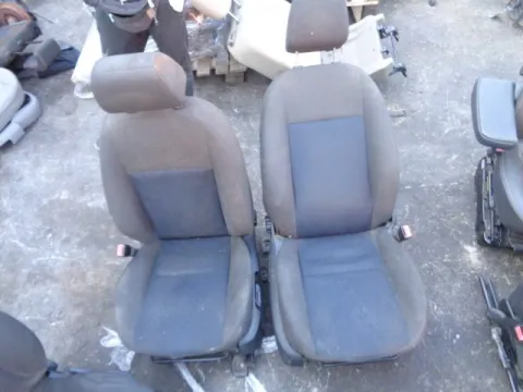 Καθίσματα Σετ Εμπρός Με Αερόσακους για FORD FOCUS (2004 - 2008) Mk2a (DA3 - C307) Hatchback - 5dr *Α* Καθίσματα Σετ Εμπρός Με Αερόσακους για FORD FOCUS (2004 - 2008) Mk2a (DA3 - C307) Hatchback - 5dr *Α*