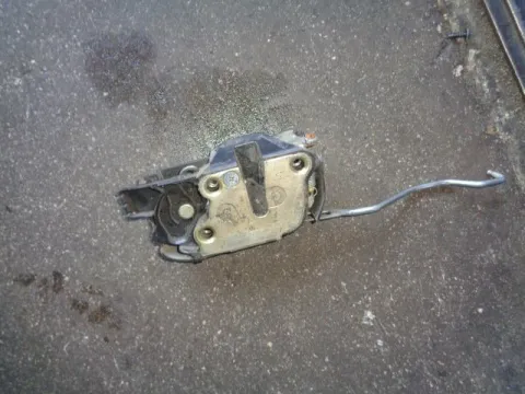 Κλειδαριά μηχανική Εμπρός Δεξιά για TOYOTA STARLET (1996 - 1999) (EP90-1) Κλειδαριά μηχανική Εμπρός Δεξιά για TOYOTA STARLET (1996 - 1999) (EP90-1)