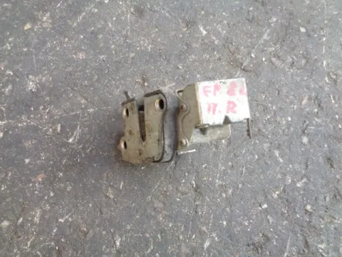 Κλειδαριά μηχανική Πίσω Δεξιά για TOYOTA STARLET (1990 - 1995) (EP80-2) Κλειδαριά μηχανική Πίσω Δεξιά για TOYOTA STARLET (1990 - 1995) (EP80-2)
