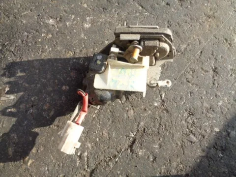 Ηλεκτρομαγνητική Κλειδαριά Πίσω Δεξιά για TOYOTA CARINA (1992 - 1995) E (T190) , (1996 - 1997) E (T190) 2pin Ηλεκτρομαγνητική Κλειδαριά Πίσω Δεξιά για TOYOTA CARINA (1992 - 1995) E (T190) , (1996 - 1997) E (T190) 2pin