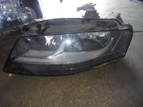 Φανάρι Εμπρός Αριστερό για AUDI A4 (2008 - 2011) (8K) Φανάρι Εμπρός Αριστερό για AUDI A4 (2008 - 2011) (8K)