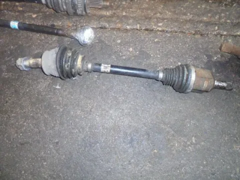 Ημιαξόνιο Εμπρός Αριστερό για OPEL CORSA (2006 - 2011) D 1300 (Z 13 DTH) Diesel 90 Ημιαξόνιο Εμπρός Αριστερό για OPEL CORSA (2006 - 2011) D 1300 (Z 13 DTH) Diesel 90