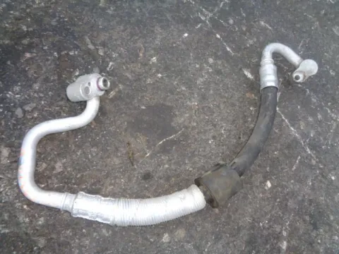 Σωλήνας A-C (Μικρός) για SKODA OCTAVIA (2008 - 2013) 5 (1Z3-5) *Δ* Σωλήνας A-C (Μικρός) για SKODA OCTAVIA (2008 - 2013) 5 (1Z3-5) *Δ*