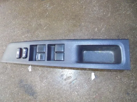 Διακόπτης Πόρτας Παραθύρων Κεντρικός Αριστερής 12PIN 4ΠΛΟΣ για TOYOTA AURIS (2013 - 2015)