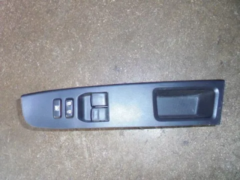 Διακόπτης Πόρτας Παραθύρων Κεντρικός Αριστερής 2ΠΛΟΣ 10PIN για TOYOTA YARIS (2015 - ) Hatchback - 3dr